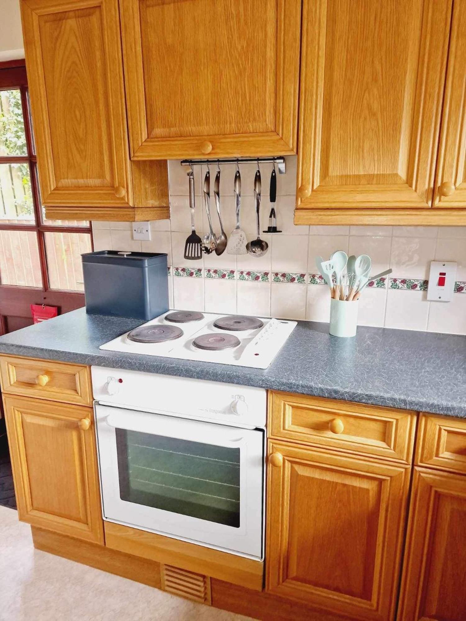 Tanglewood Apartment West Ashton Ngoại thất bức ảnh